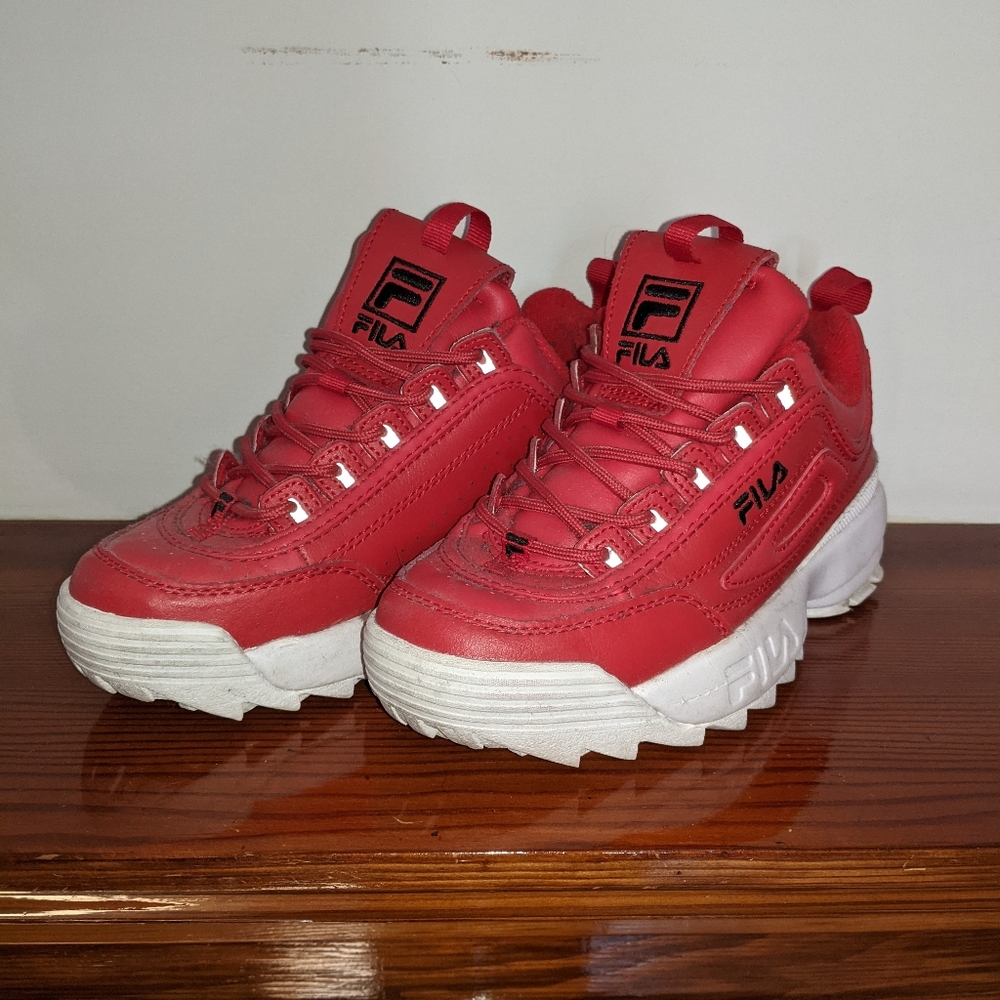 Fila Red Disruptor II